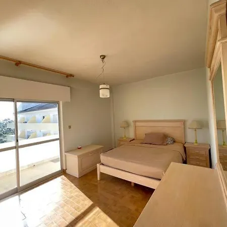 2 Floor In *