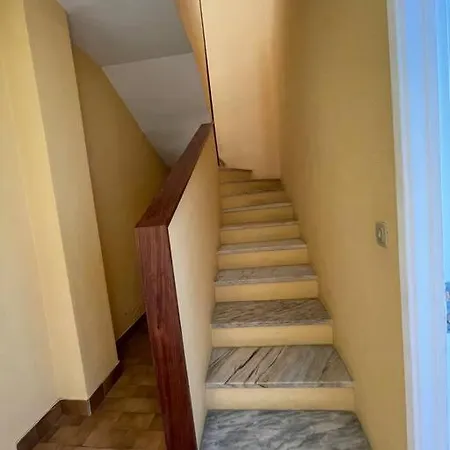 2 Floor In